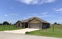 109 Cool Meadows Court, Millsap, TX 76066