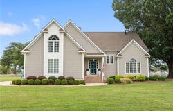 8097 Little England Road, Hayes, VA 23072