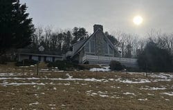 384 Easy Slope Ln, New Castle, VA 24127