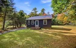 384 N Brookfield Rd, Oakham, MA 01068