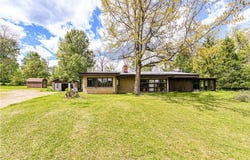 324 Fenfield Dr, Latrobe, PA 15650