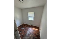 8958 E 54th St, Raytown, MO 64133