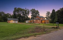 1205 S Browns Mill Road, FREEPORT, IL 61032