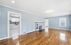 9502 Linwood Boulevard, Independence, MO 64052