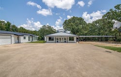 558 Private RD 7423, Emory, TX 75440