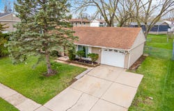Streamwood, IL 60107