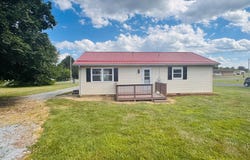 211 FAIR LN, WINCHESTER, VA 22603