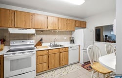 10 Orchard Street, Hackensack, NJ 07601