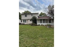1914 Laurel Oak Drive, Flint, MI 48507