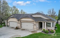356 S Golden Eagle Lane, Eagle, ID 83616