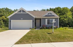 7386 Bramling Drive SE, Caledonia, MI 49316