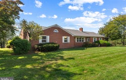 2754 BIG Road, FREDERICK, PA 19435