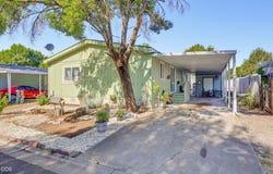 633 E Archwood Drive, Eagle Point, OR 97524