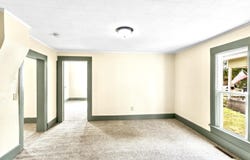 906 E Cale Street, Monett, MO 65708