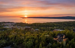 1248 AUTUMN, PETOSKEY, MI 49770