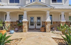 100 Mayfield Ln, Lockhart, TX 78644