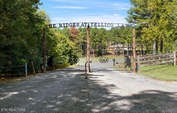 141 Overlook Way, Vonore, TN 37885