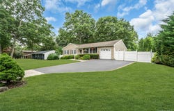 84 Juniper Avenue, Ronkonkoma, NY 11779