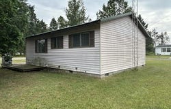 3014 CENTER, LEVERING, MI 49755