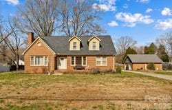 416 W Peeler Street, Salisbury, NC 28146