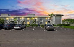 422 NE 210th Cir Ter, Miami, FL 33179