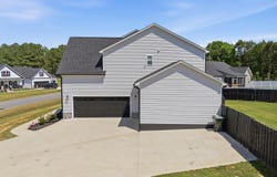 69 Red Rocks Circle, Benson, NC 27504