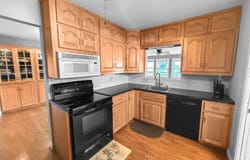 909 3rd Avenue SE, Hampton, IA 50441