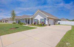 10670 Winning Colors Trail, Daphne, AL 36526