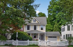 16 Chestnut Street, Cold Spring, NY 10516