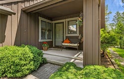 2 Andrews Way, Canandaigua, NY 14424