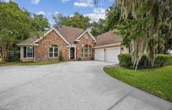 912 E Riverview Drive E, St. Marys, GA 31558