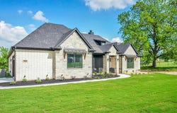 1028 Henry Way, Springtown, TX 76082