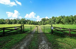 35 ROCK SPRINGS ROAD, OHATCHEE, AL 36271