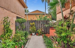 3483 SW 52nd Ave, Pembroke Park, FL 33023