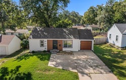 4709 W 75TH Street, Prairie Village, KS 66208