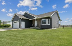 512 Cherry Street, Allison, IA 50602