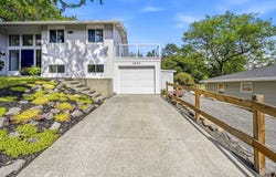 1530 NW Hall Drive, Pullman, WA 99163