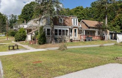 43 Broadway, Pembroke, NH 03275