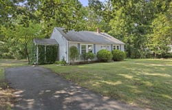 12 Cedar Ave, Millbury, MA 01527