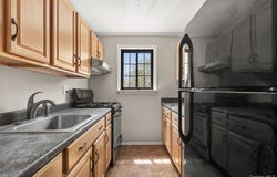5 Pinebrook Place, Bay Shore, NY 11706