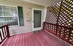325 E Washington, Flora, IL 62839