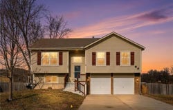 406 Timbercreek Drive, Belton, MO 64012