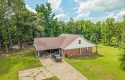 880 CR 236, Walnut, MS 38683