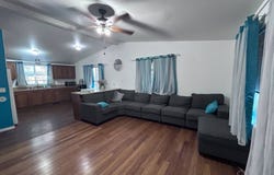 402 63rd St, San Diego, CA 92114