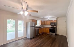 226 Parliament Rd, Harrogate, TN 37752