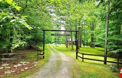 132 Mudlick Rd, Kane, PA 16735
