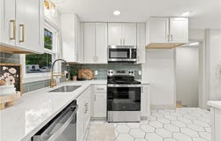 7907 Reinhardt Lane, Prairie Village, KS 66204