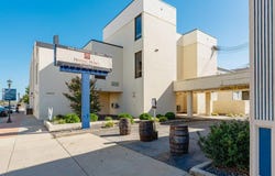 1 S Main Street, Madisonville, KY 42431