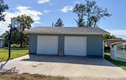420 E St., Smith Center, KS 66967