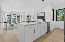 15 Clyde St, Somerville, MA 02145